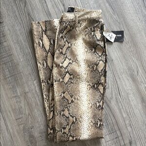 Votre Nom VN Snake print straight leg jeans size 6 NWT